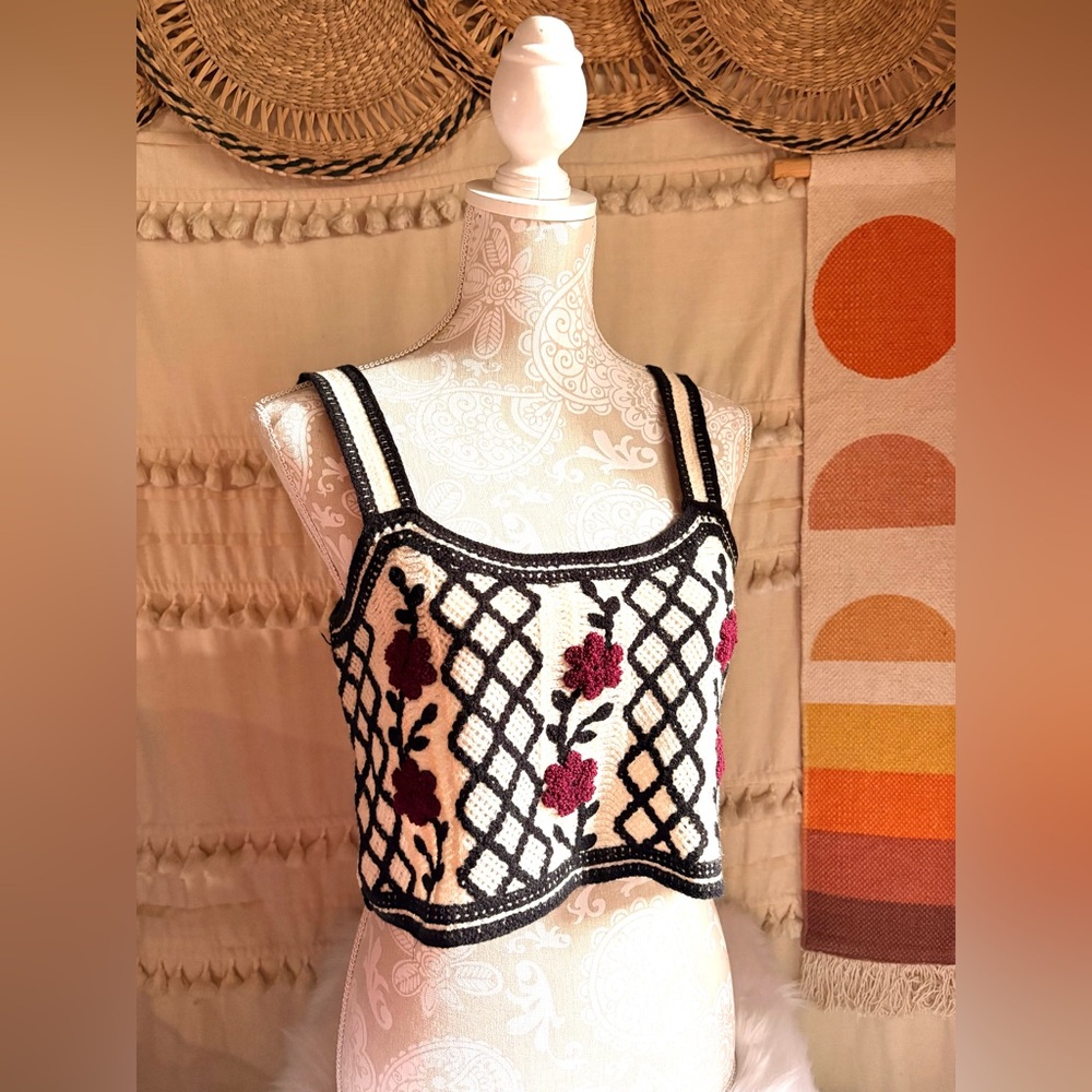 RIHOAS Black and White Crochet Crop Top with Red Floral Accents